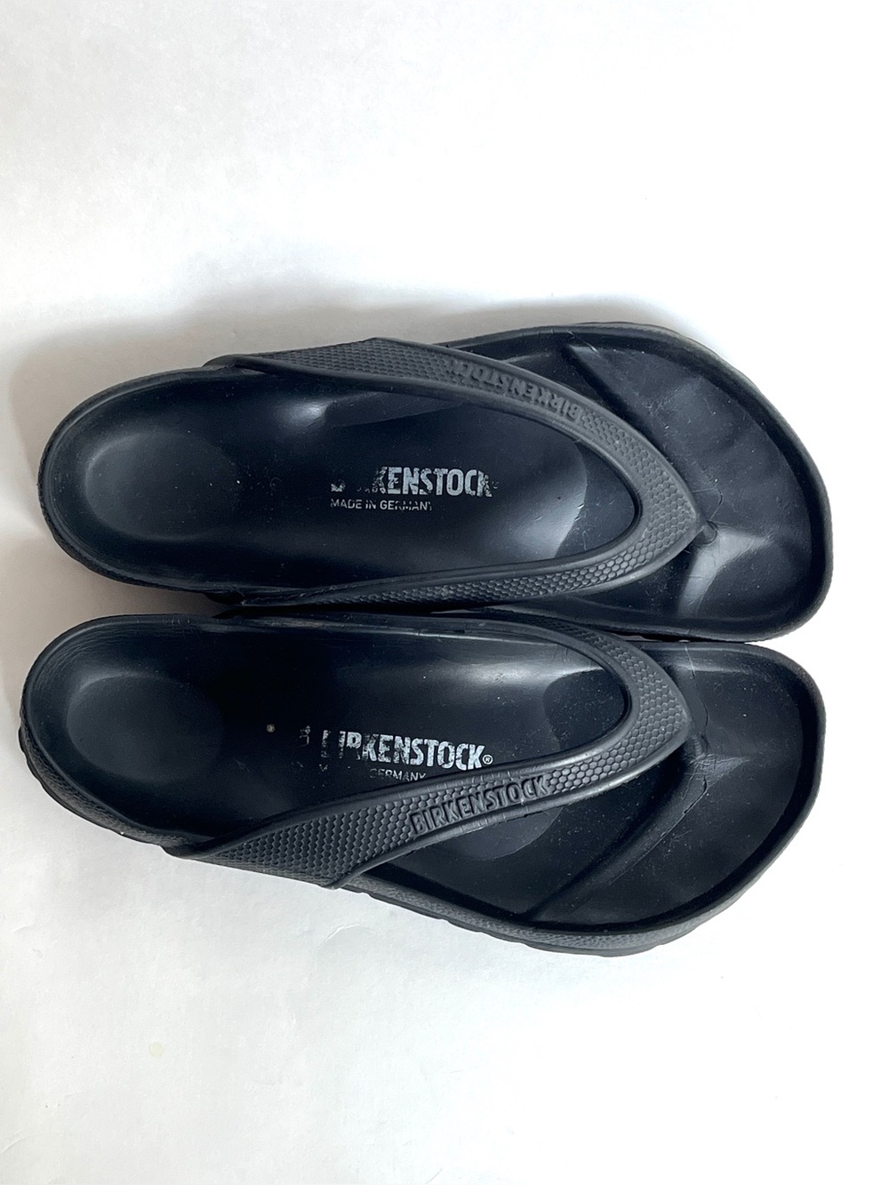 Birkenstock Women's Black Sandals Size EU 36 US 6.5-7 Flip-Flop Manmade Material
